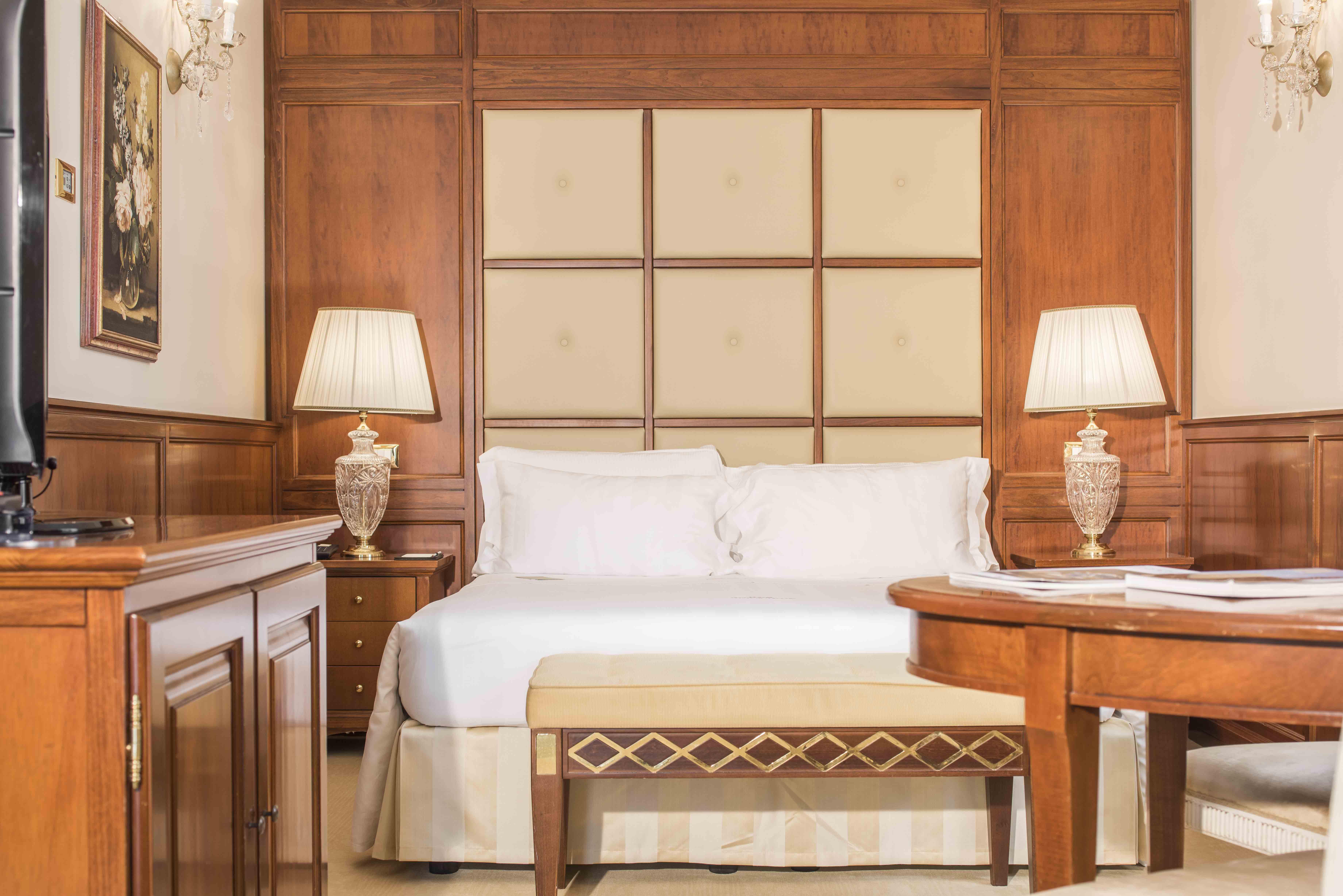 Golden Tower Hotel & Spa Φλωρεντία Εξωτερικό φωτογραφία A bedroom at the hotel
